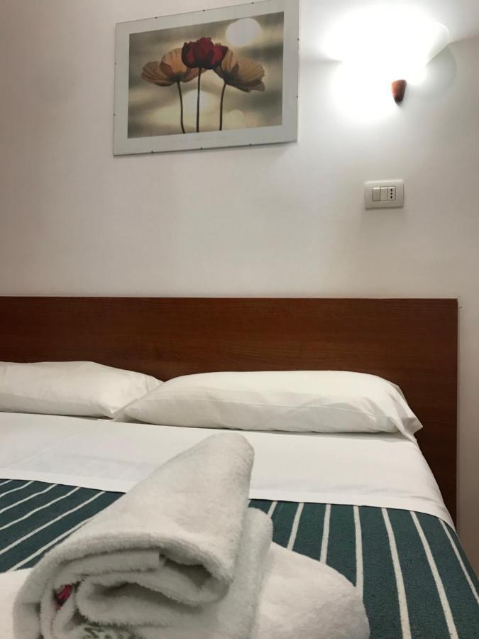 San Daniele Bundi House Hotel Roma Ngoại thất bức ảnh