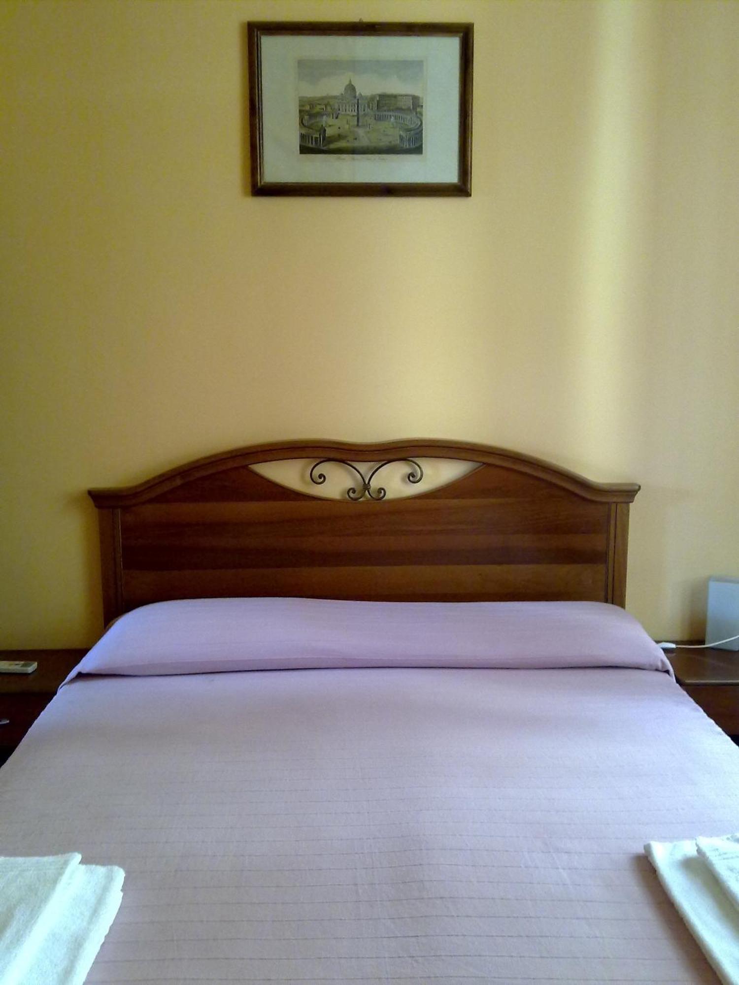 San Daniele Bundi House Hotel Roma Ngoại thất bức ảnh