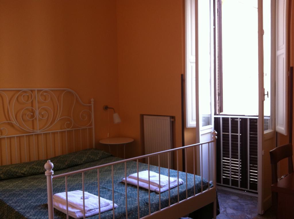 San Daniele Bundi House Hotel Roma Ngoại thất bức ảnh