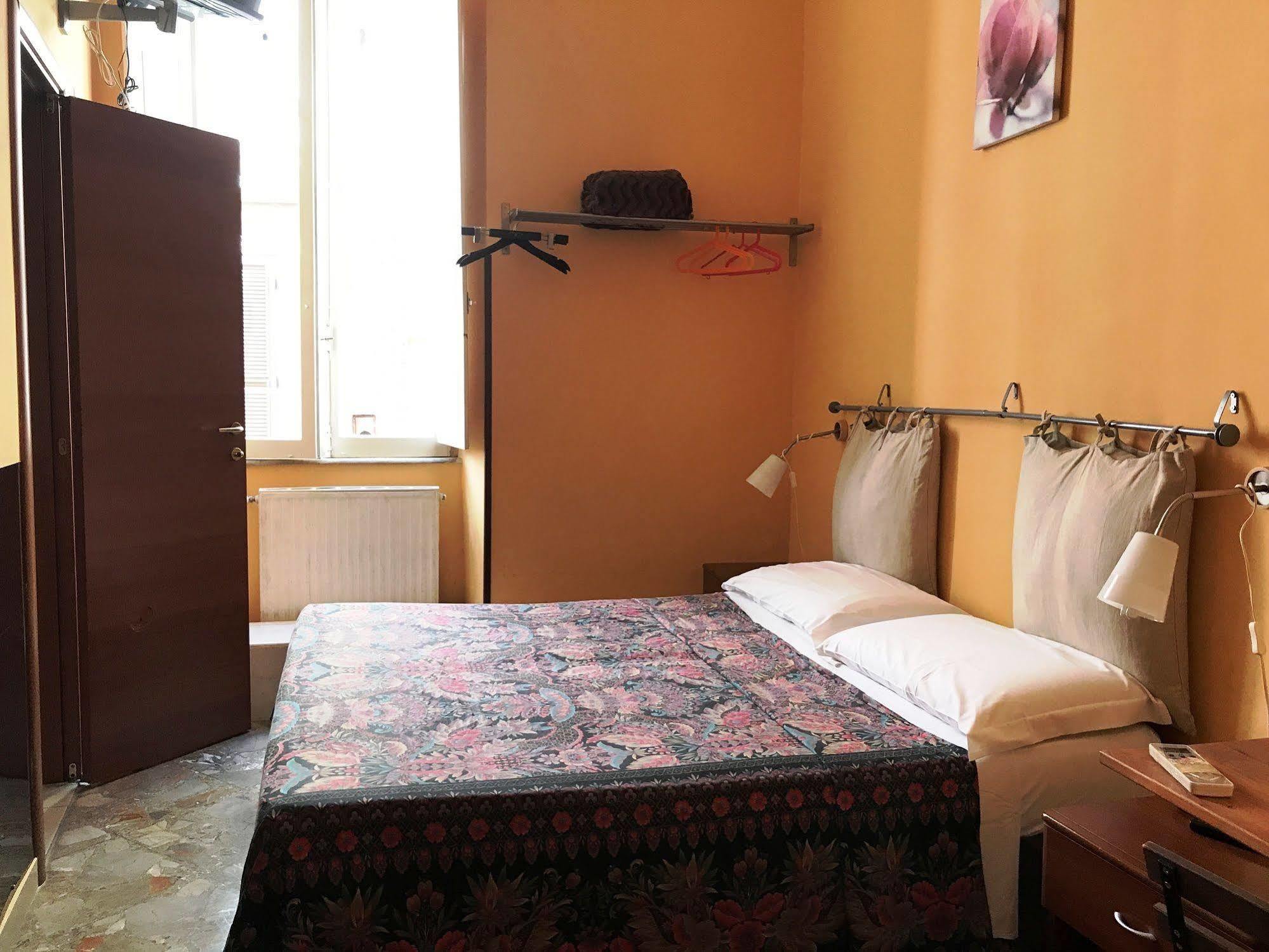 San Daniele Bundi House Hotel Roma Ngoại thất bức ảnh