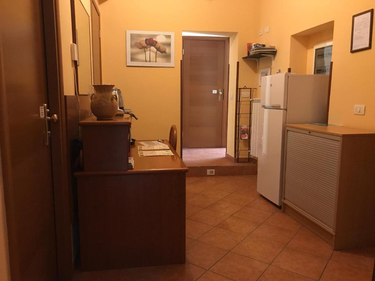 San Daniele Bundi House Hotel Roma Ngoại thất bức ảnh